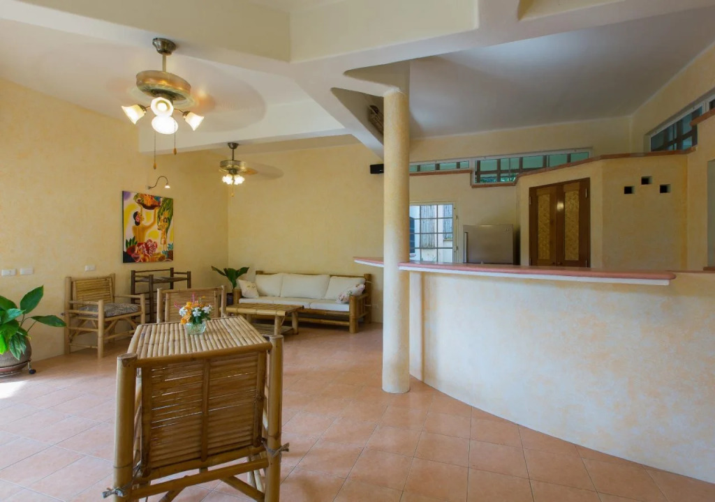 Arees Lagoon House