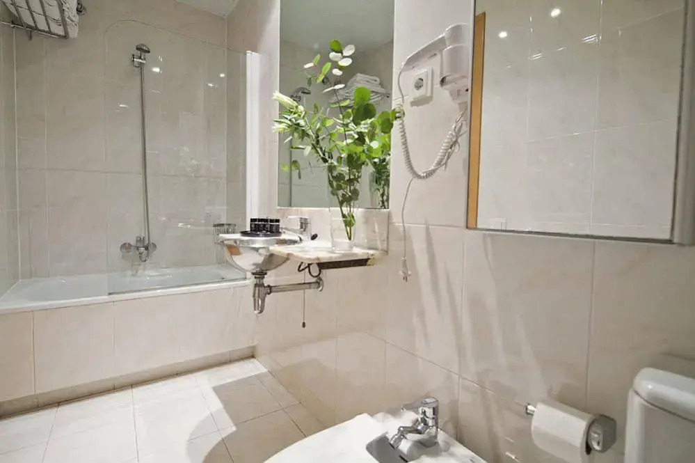 Aspasios Gran Via Suites