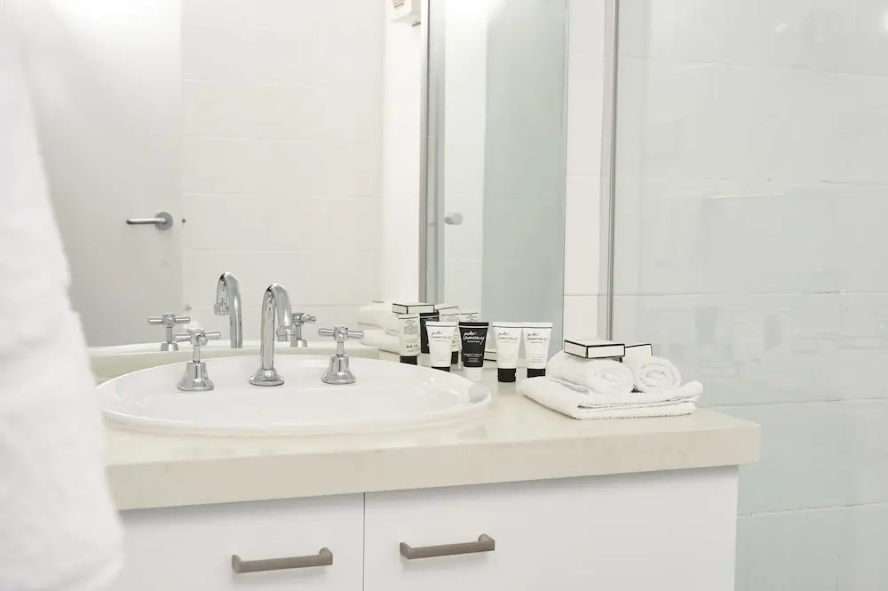 Abom Hotel