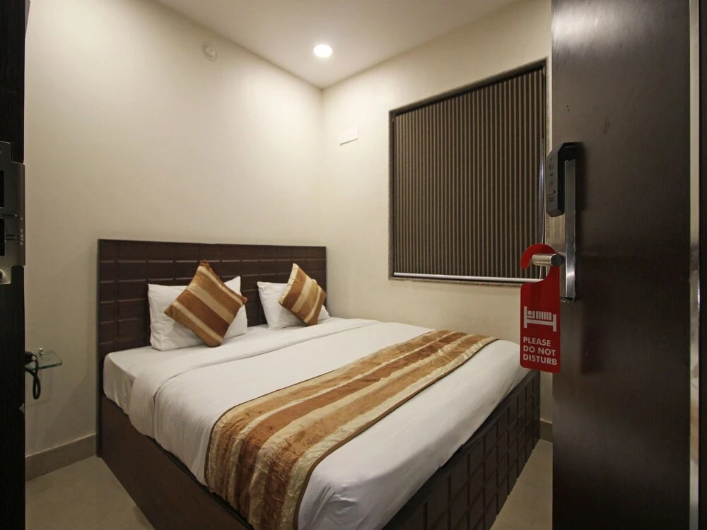 OYO 7843 Hotel Comfort Inn