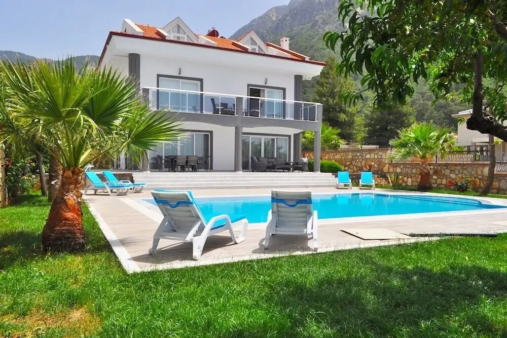 Heights Villa 3B
