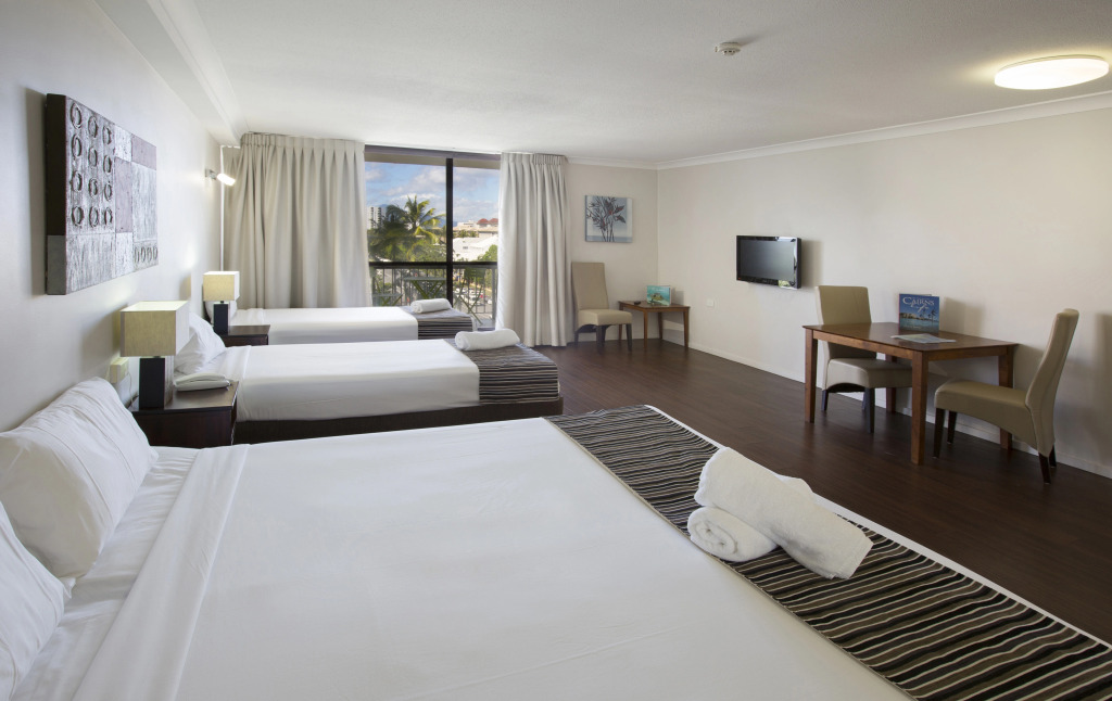 Cairns Plaza Hotel
