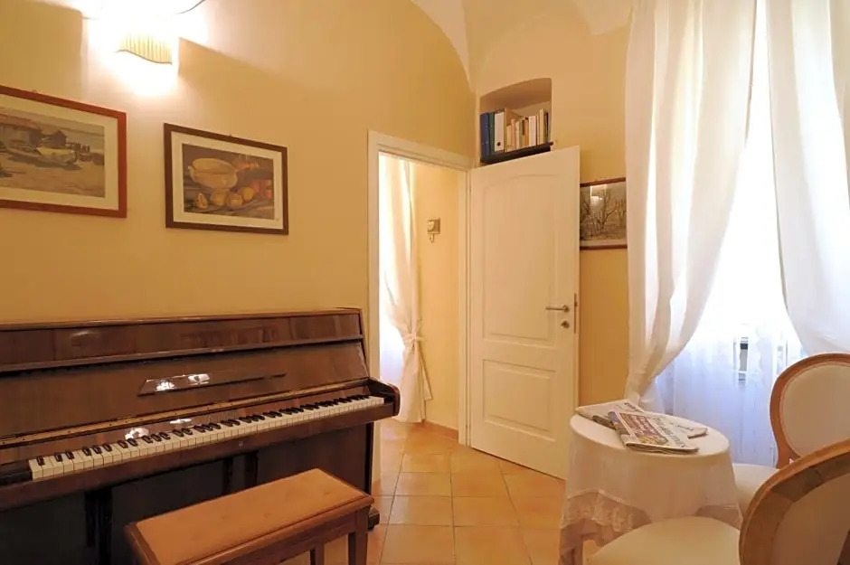 B&B Corallini
