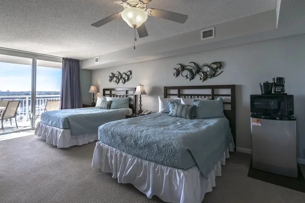 Yacht Clubs #1-801C - 1 Br Condo