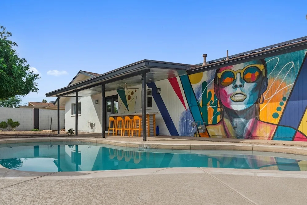 5BR Pool Home in Downtown Gilbert by RedAwning