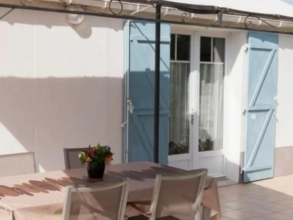 Gite Saint-Urbain, 3 pièces, 4 personnes - FR-1-426-303
