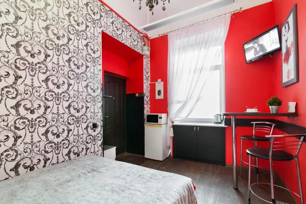 Cozy studio for couple near Polytechnic University