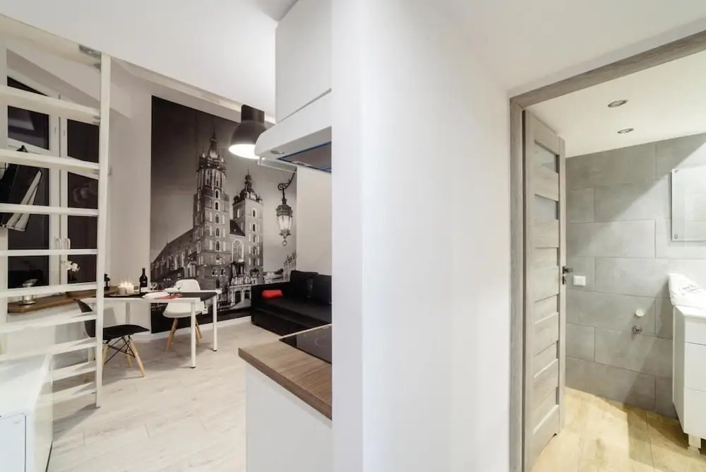 Cracow Rent Apartments - spacious apartments for 2-7 people in quiet area - Kolberga Street nr 3 - 10 min to Main Square by foot