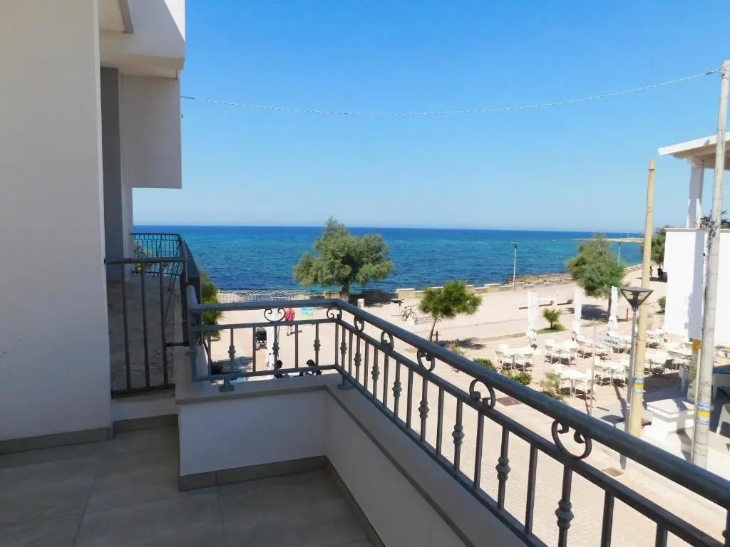 Appartamento con vista mare 106