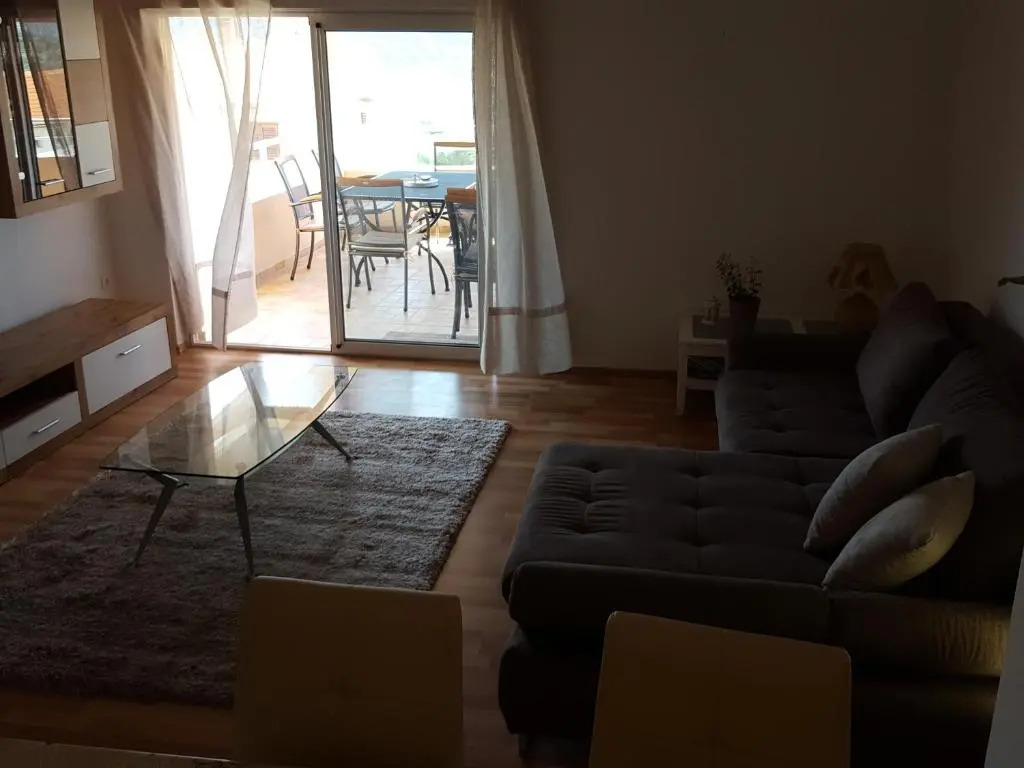 Big Apartments