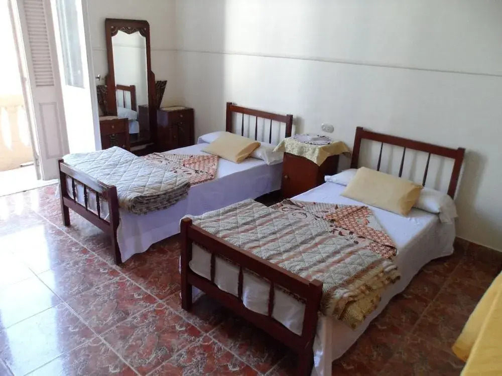 Triomphe Hostel
