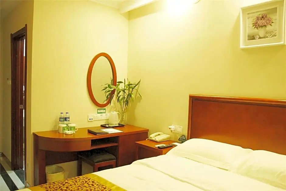 GreenTree Inn Anhui Hefei Railway Station Qinggong Mall Express Hotel