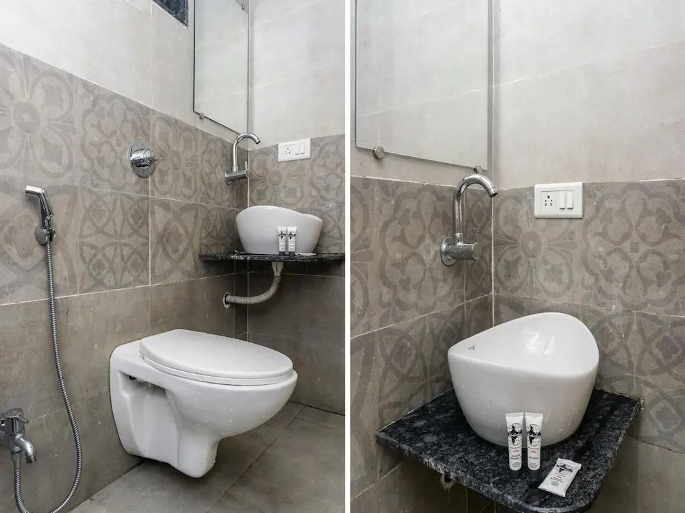 OYO 22571 Hotel Sarathi