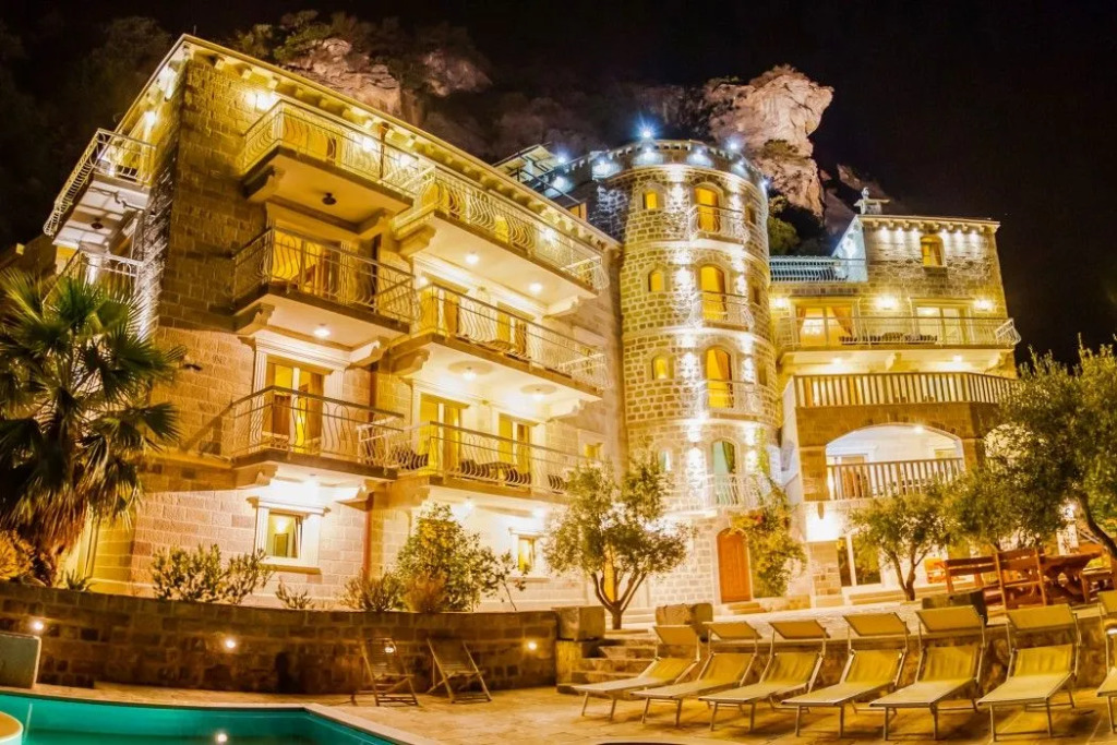 Apartments Pietra Mare