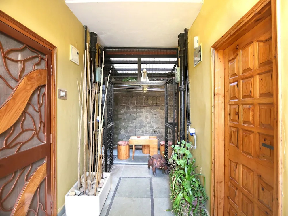 OYO 10299 Home Luxury Cottage Vikas Nagar