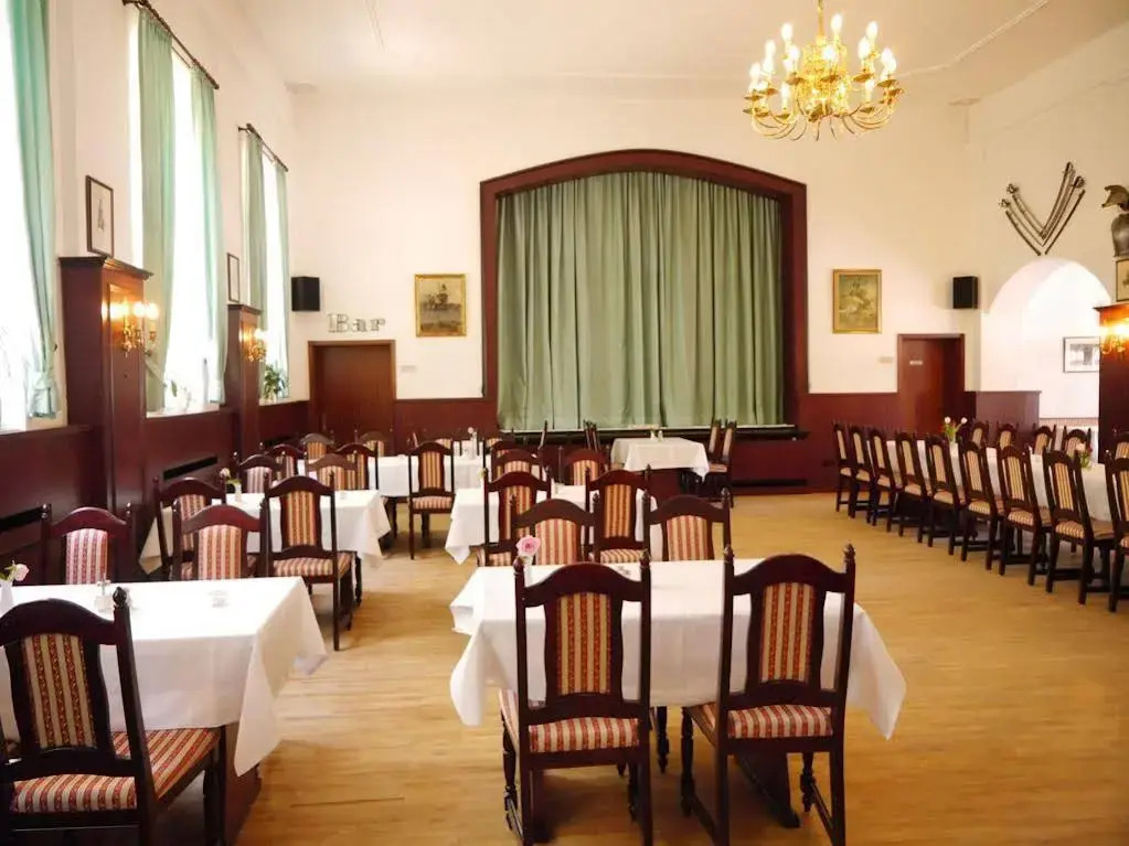 Hotel & Restaurant Lindengarten