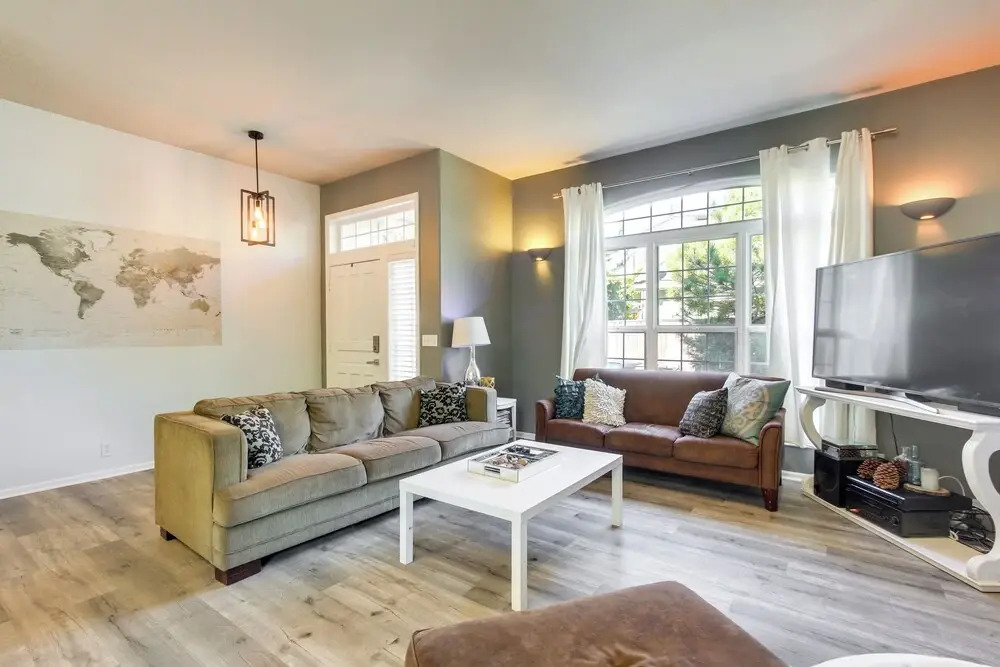Pet-friendly Home w/ Yard, 2 Mi to Autzen Stadium