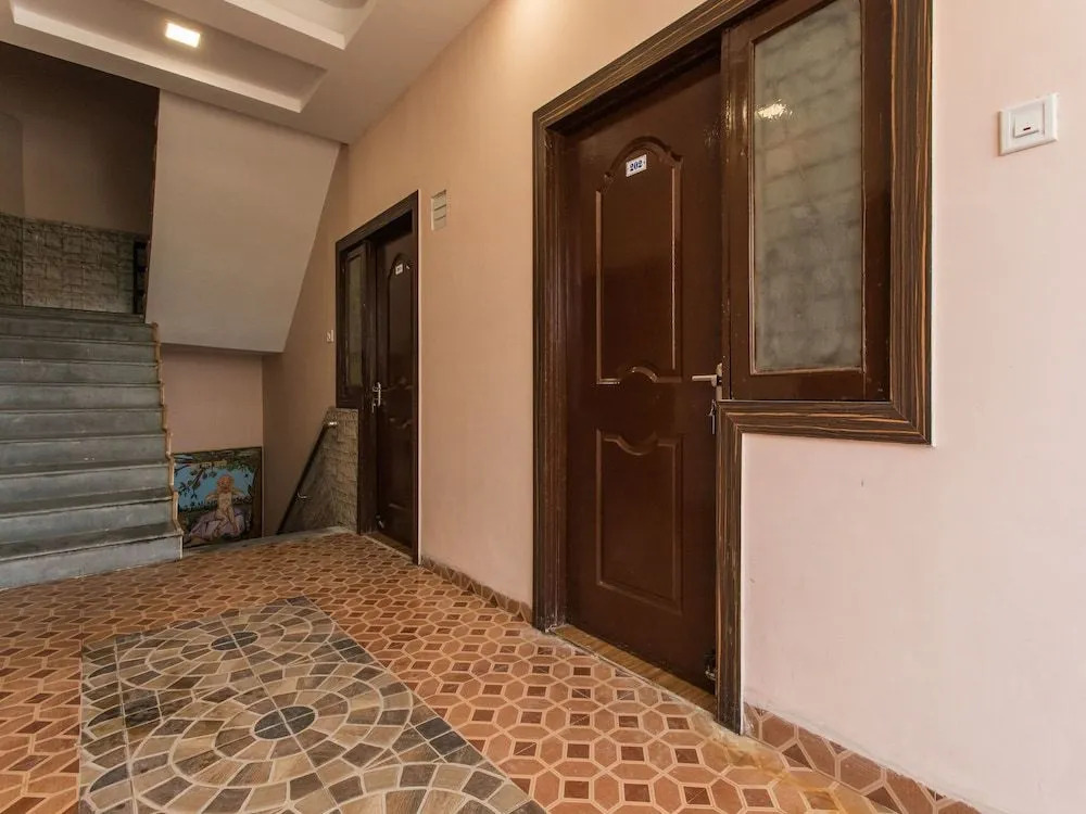 Hotel O Madhur Inn