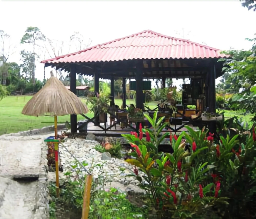 Linaje Salvaje Hotel