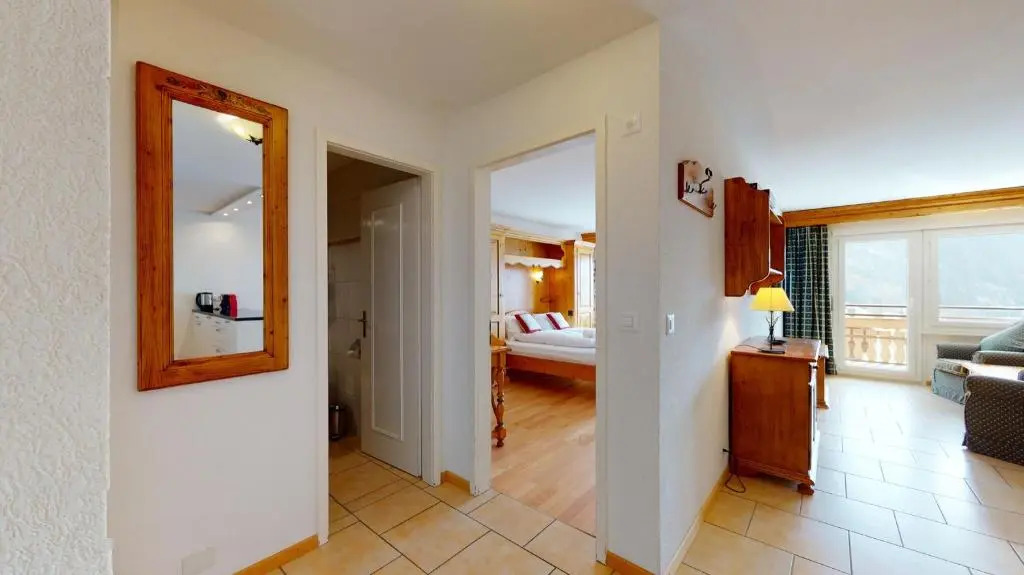 Gonenstein Residence in Leukerbad, entire apartment/studio with balcony