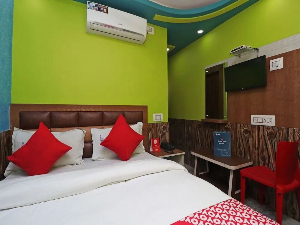 Oyo 37334 Hotel Happy