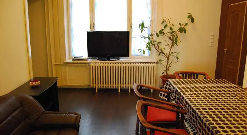 Discover Budapest Guest House