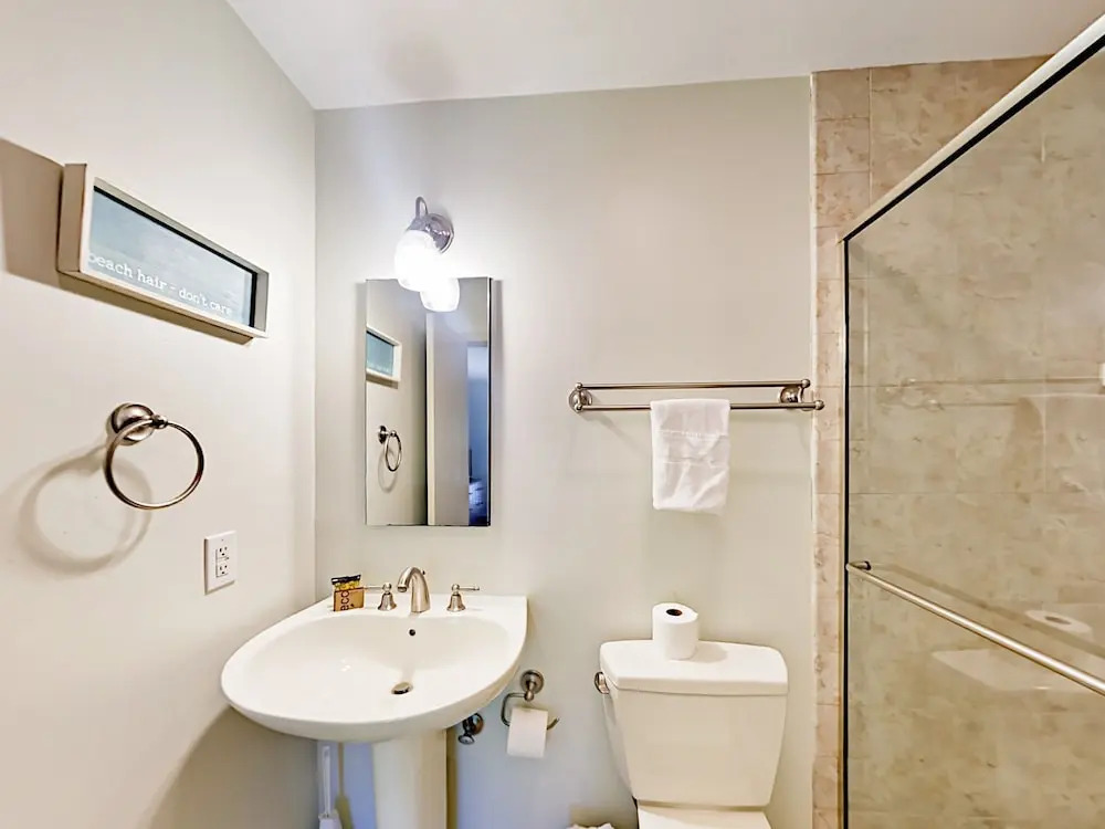 Sea Pines Home 3 Bedrooms 3 Bathrooms Condo