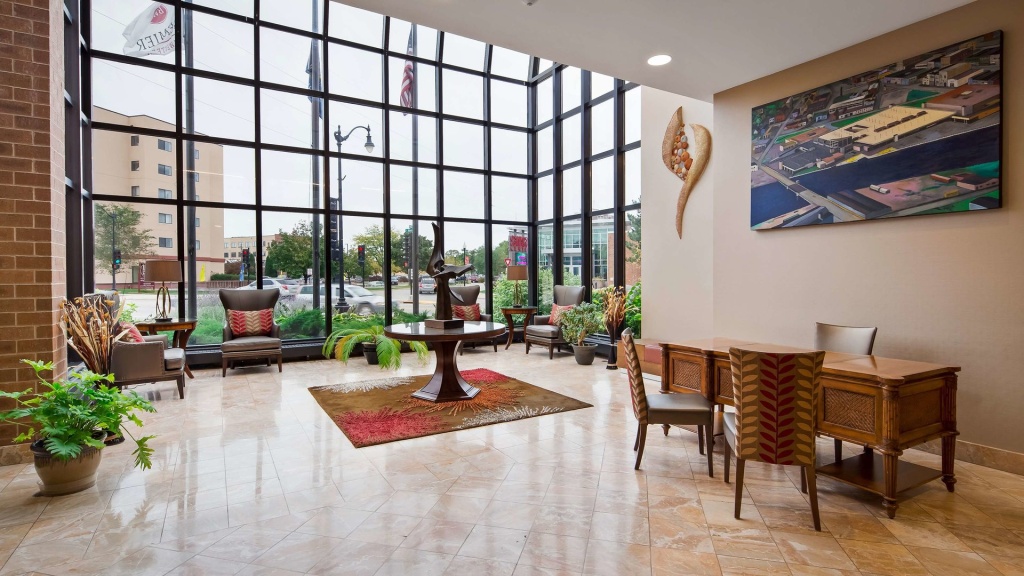 Oshkosh Marriott Waterfront Hotel & Convention Center