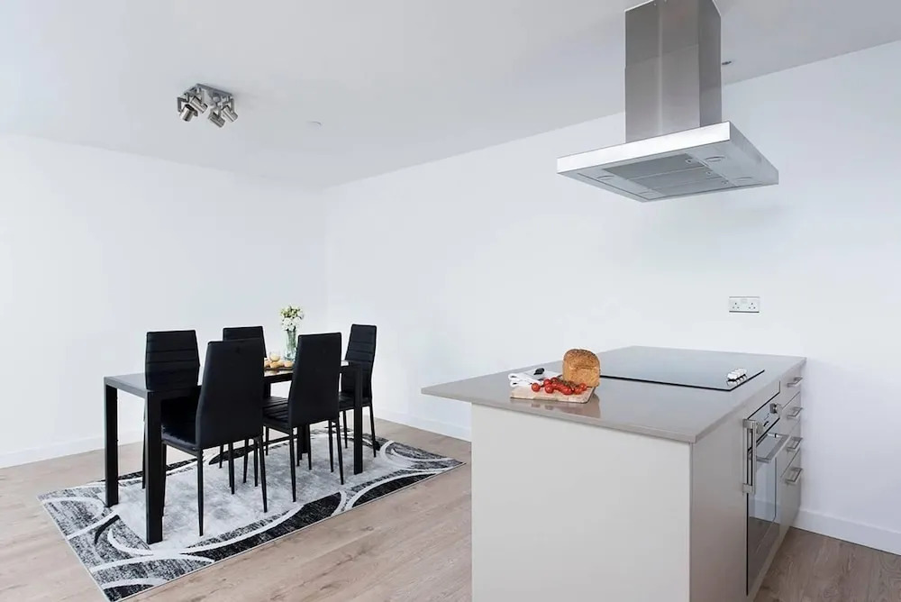 Stunning Contemporary 2br Apartment!