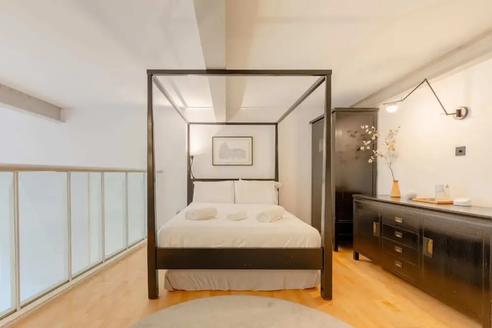 Chic 1BD Maisonette W/hot Tub, King's Cross!