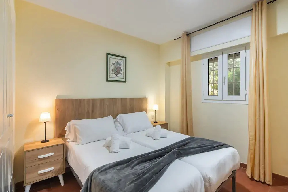 Golfside Apartment With Paddle Tennis