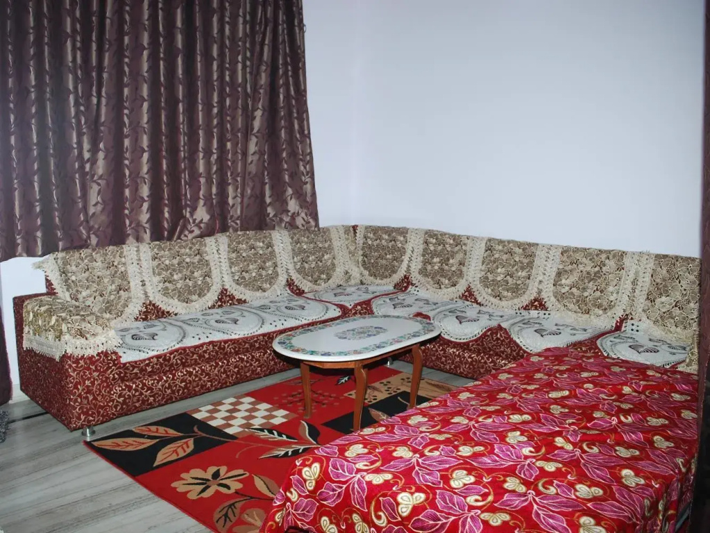 Taj Mahal Home Stay