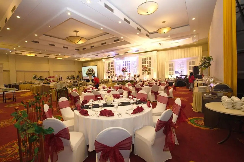 Padjadjaran Suites Resort and Convention Hotel
