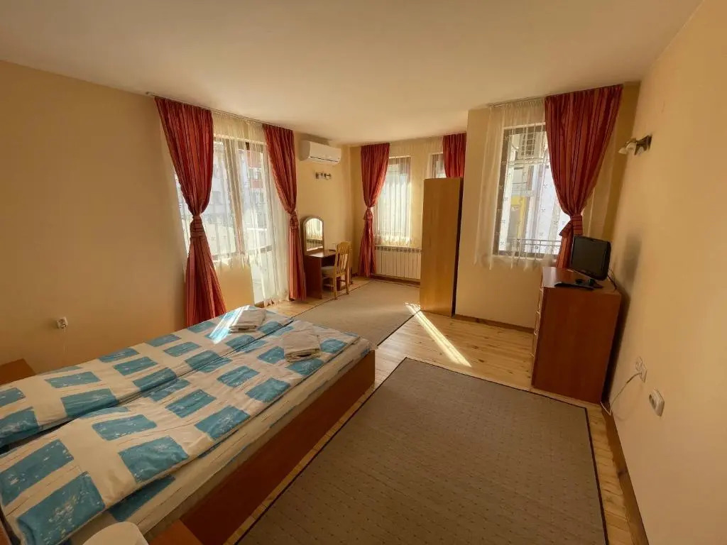 Guest Rooms Biju