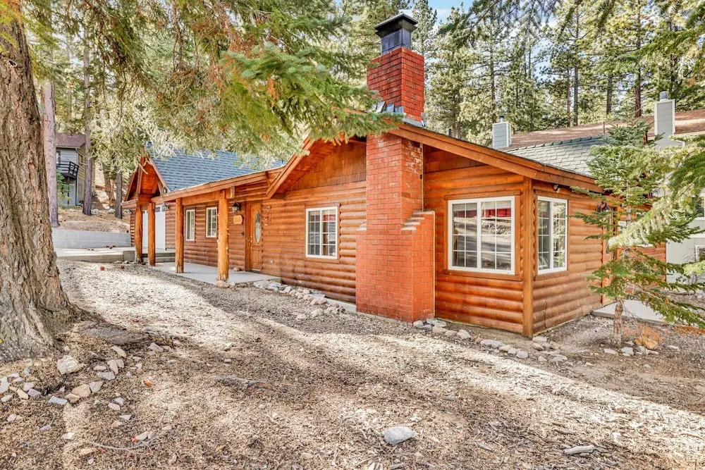 Lazy Bear Lodge Central Retreat by Big Bear Vacations