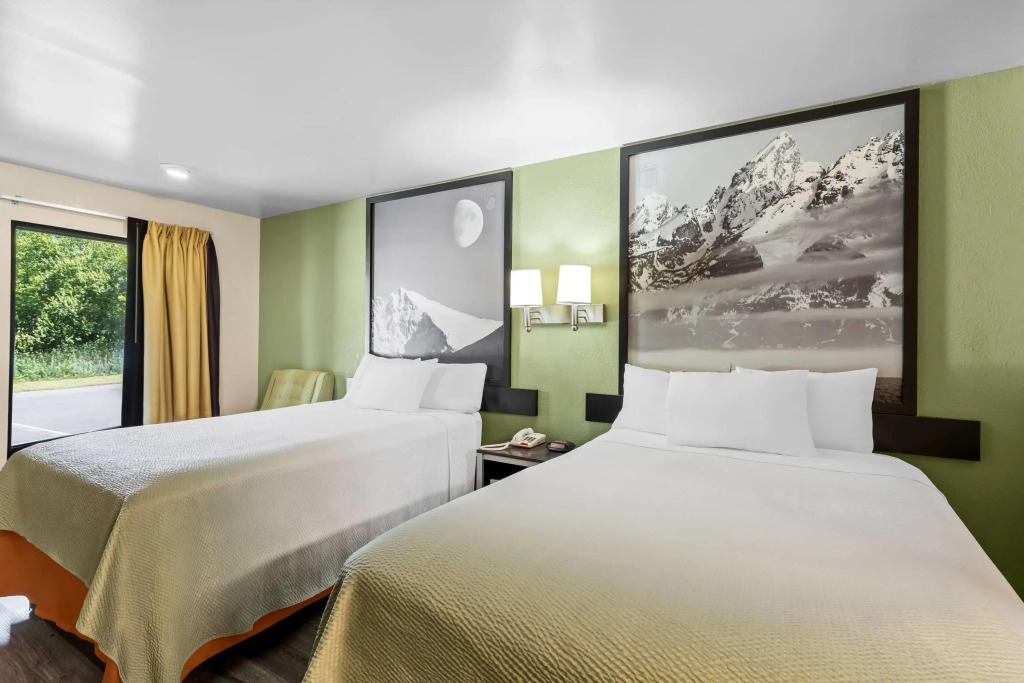 Super 8 by Wyndham Acworth/Atlanta Area