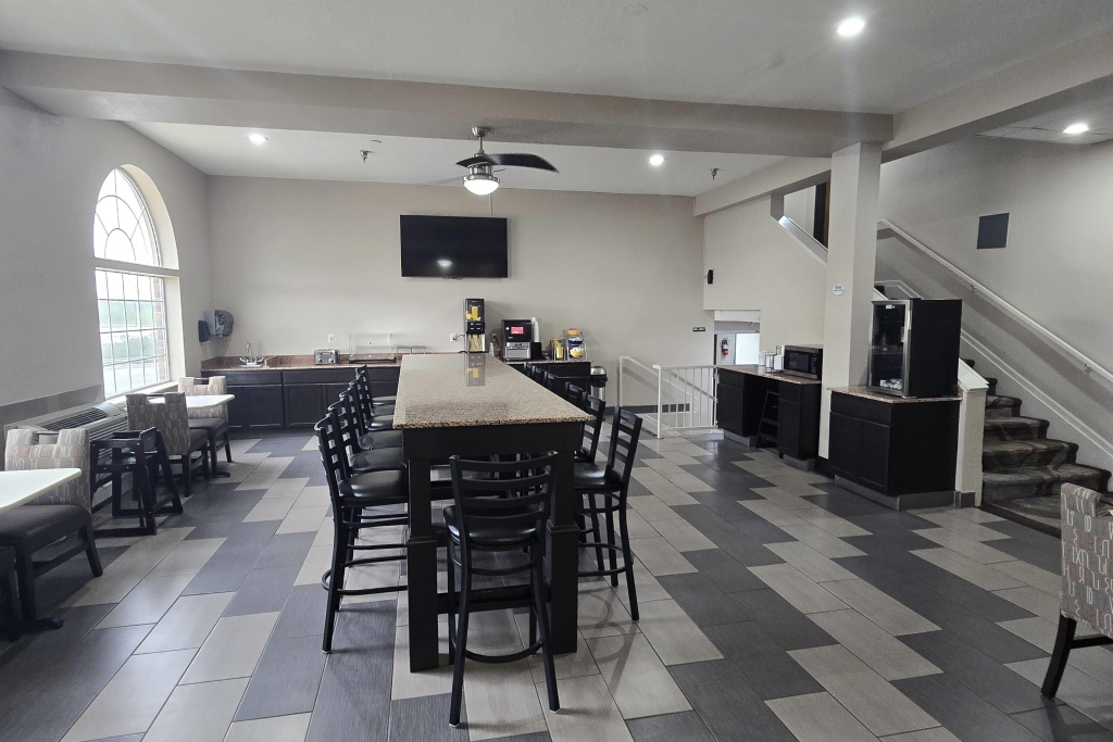 Super 8 by Wyndham Kansas City