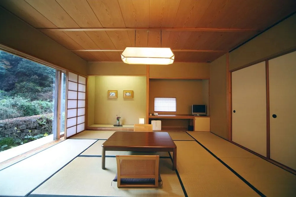 Ureshino Onsen Taishouya Shiibasanso