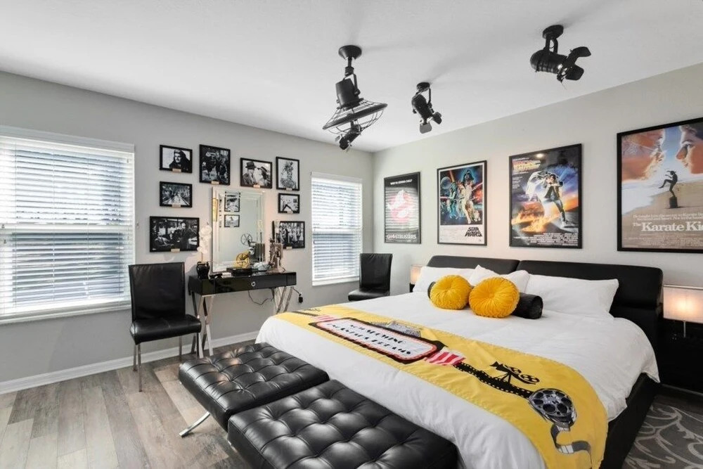 Newly Upgraded Modern 4br/3br Private Pool Th 4 Bedroom Townhouse by RedAwning