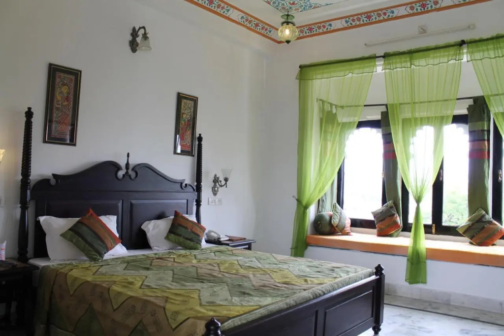 Jarokha Haveli