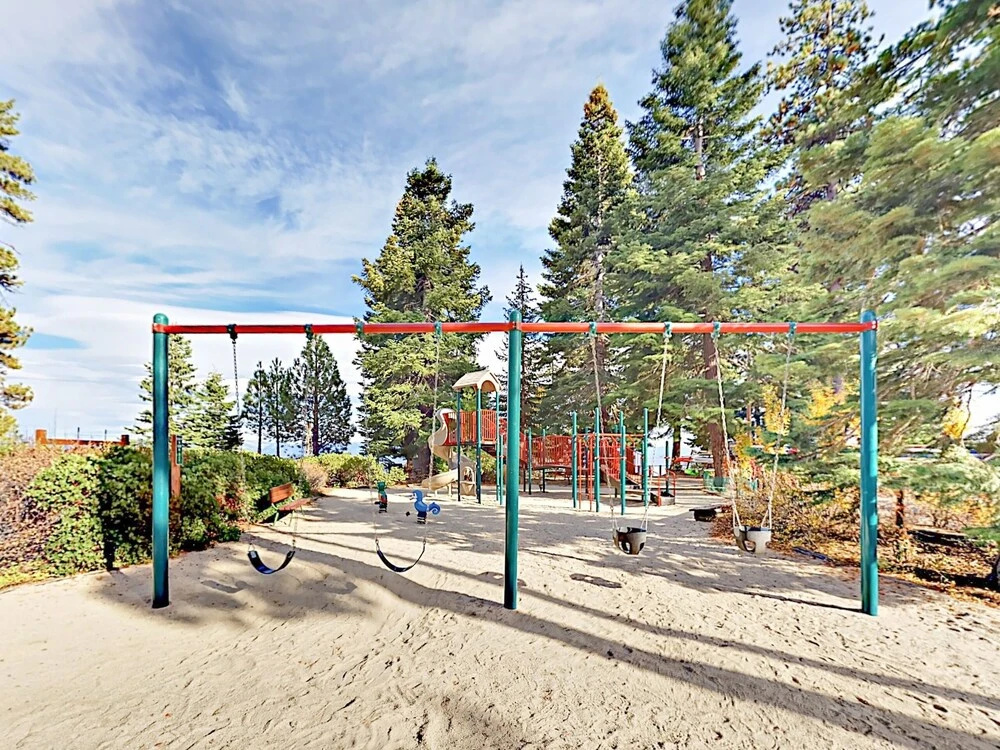 New Listing! Sugar Bear Lodge W/ Casita 5 Bedroom Home