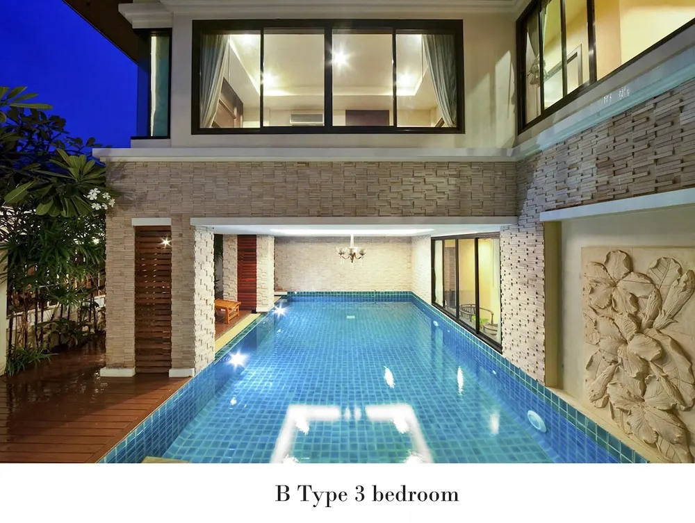 Natcha Pool Villa Pattaya