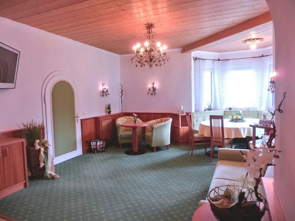 Hotel-Garni Drachenburg