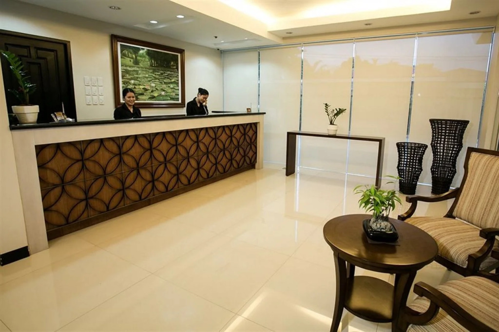 Main Hotel and Suites Cebu