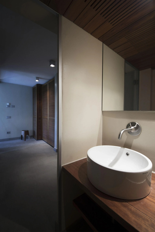 SUITE & POOL-Como House-160 mt-Private Indoor Swimming Pool, heated all year-Private Covered Parking-Private Garden and terrace-Fully equipped Kitchen