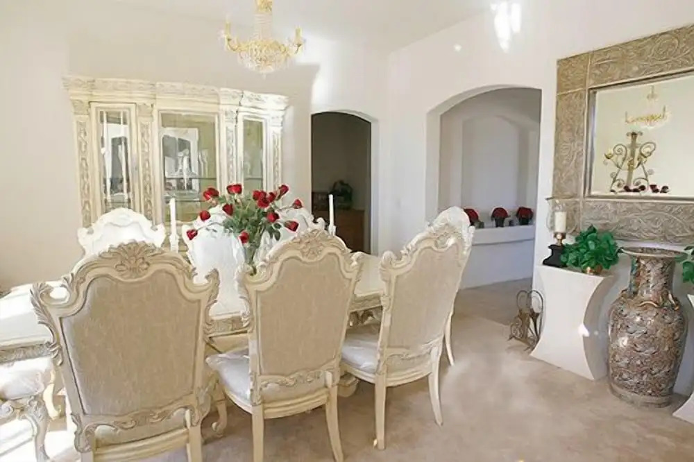 Jewel Estates - Golf Cribs