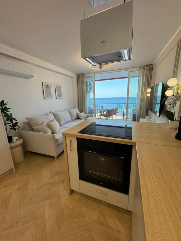 Beachfront Apartment with Sea View