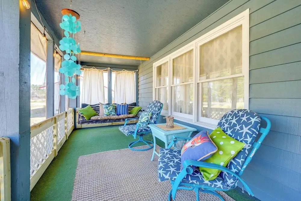 Surf City Coastal Escape w/ Fire Pit