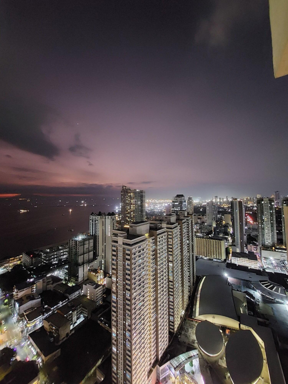 Manila Bay City View Room with Free Pool
