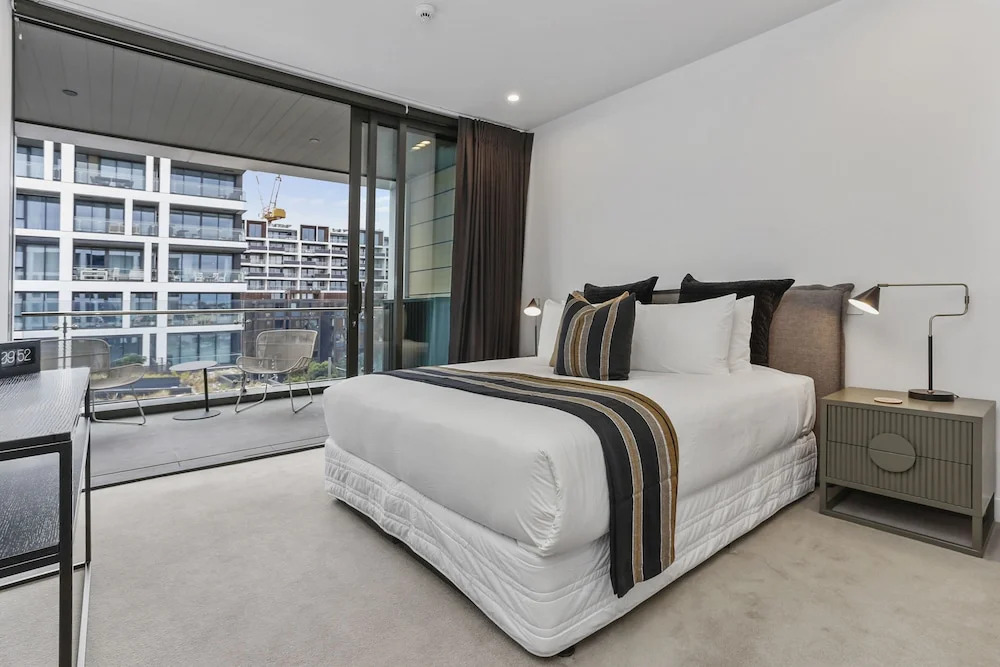 Elegant retreat in Wynyard Quarter